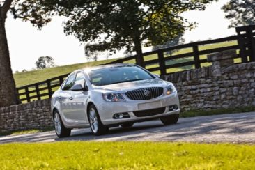 2016-buick-verano-3