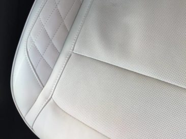 2016-ford-explorer-platinum-seats-4