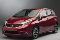 2016-nissan-versa