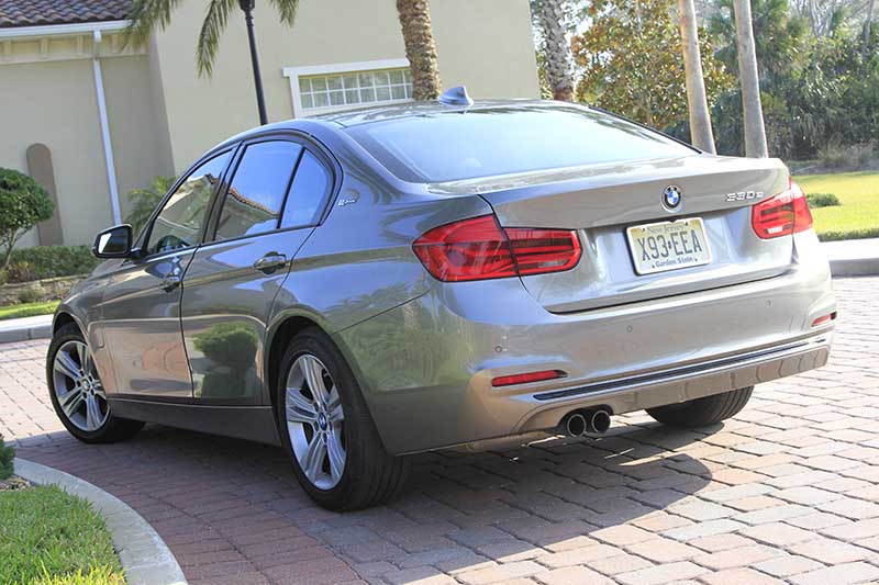 2017 BMW 330e iPerformance