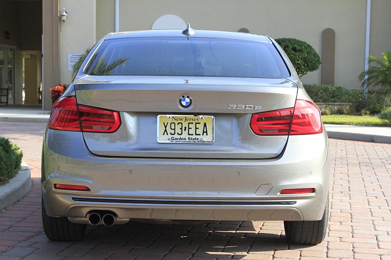 2017 BMW 330e iPerformance