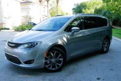 2017 chrysler pacifica limited