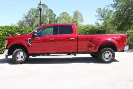 2017 Ford 350 DWR 4X4 Crew Cab