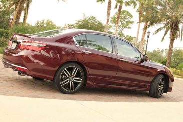 2017 Honda Accord 4D Touring V6