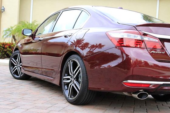 2017 Honda Accord 4D Touring V6