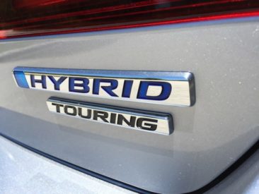 2017-honda-accord-hybrid-touring