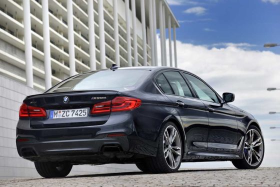 BMW M550i xDrive Sedan