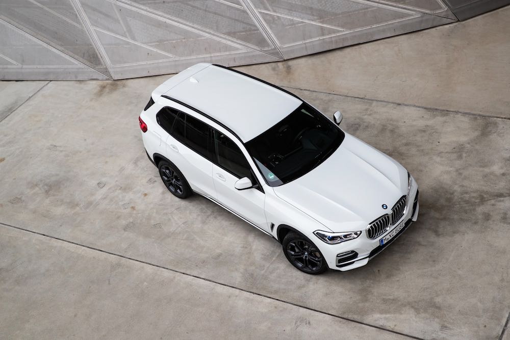 2021 BMW X5 01 