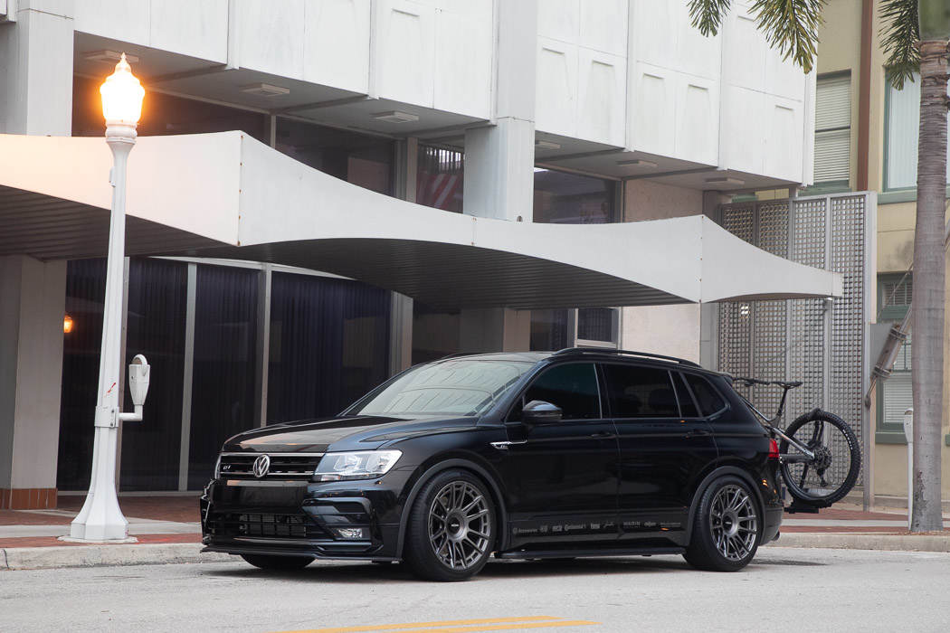 2021 Tiguan SE R-Line Black