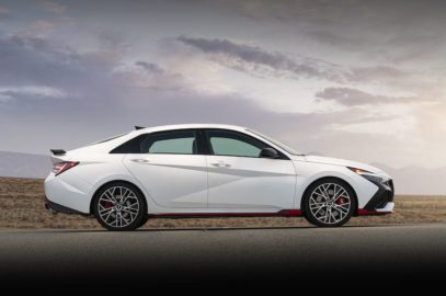 2022-hyundai-elantra-n-03