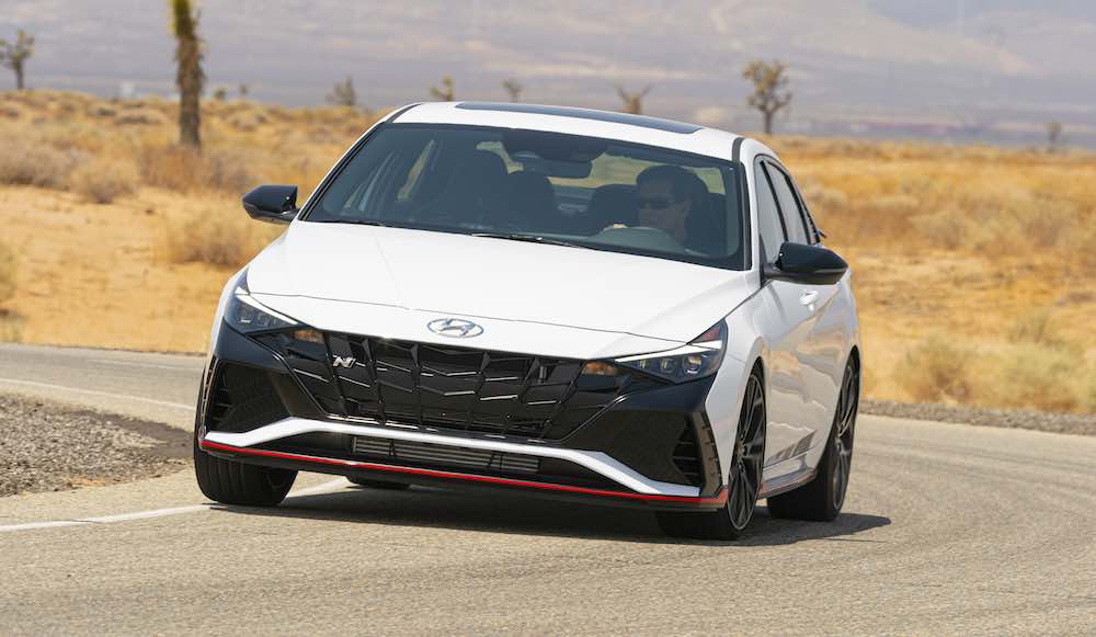 2022-hyundai-elantra-n-04