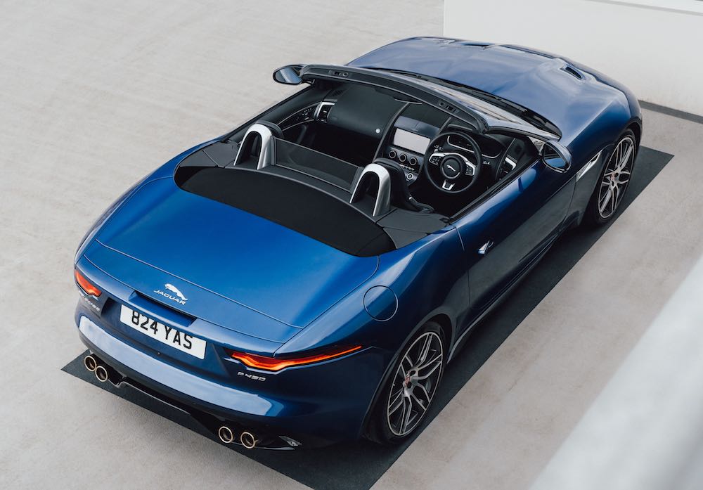 2022-jaguar-f-type-01