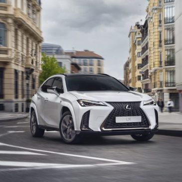 2022-lexus-ux-01