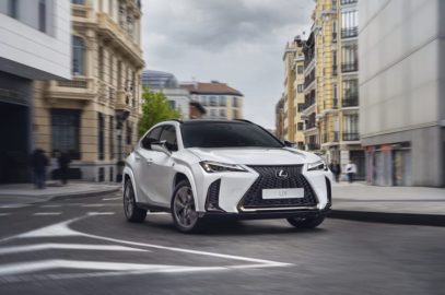 2022-lexus-ux-01