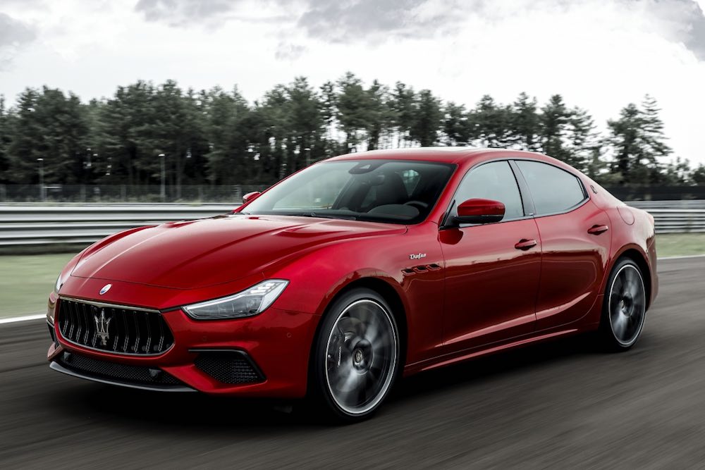 2022-maserati-ghibli-trofeo-01