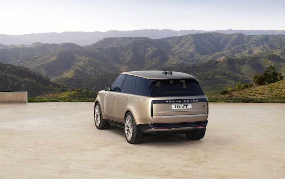 2022-range-rover-sv-05