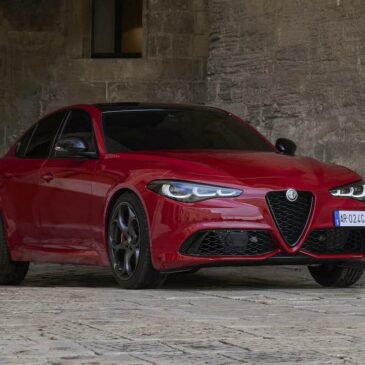 2023-alfa-romeo-giulia-01