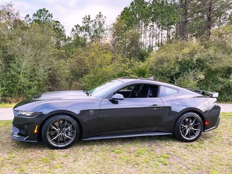 Best-selling sports Ford Mustang has the performance and power of 500 Dark Horses