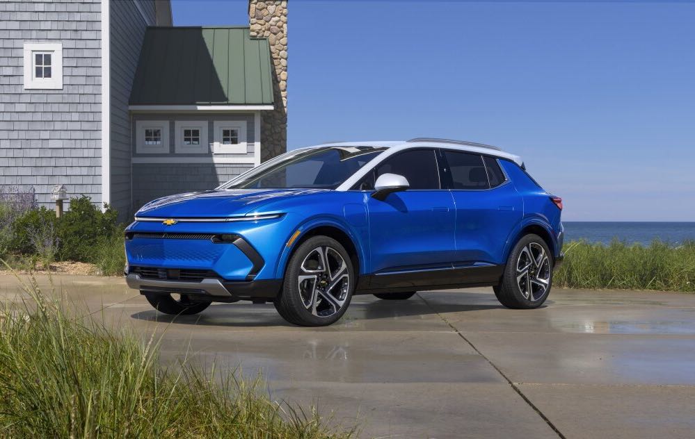 2025-chevrolet-equinox-ev-001