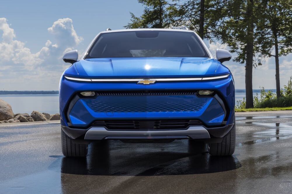 2025-chevrolet-equinox-ev-005