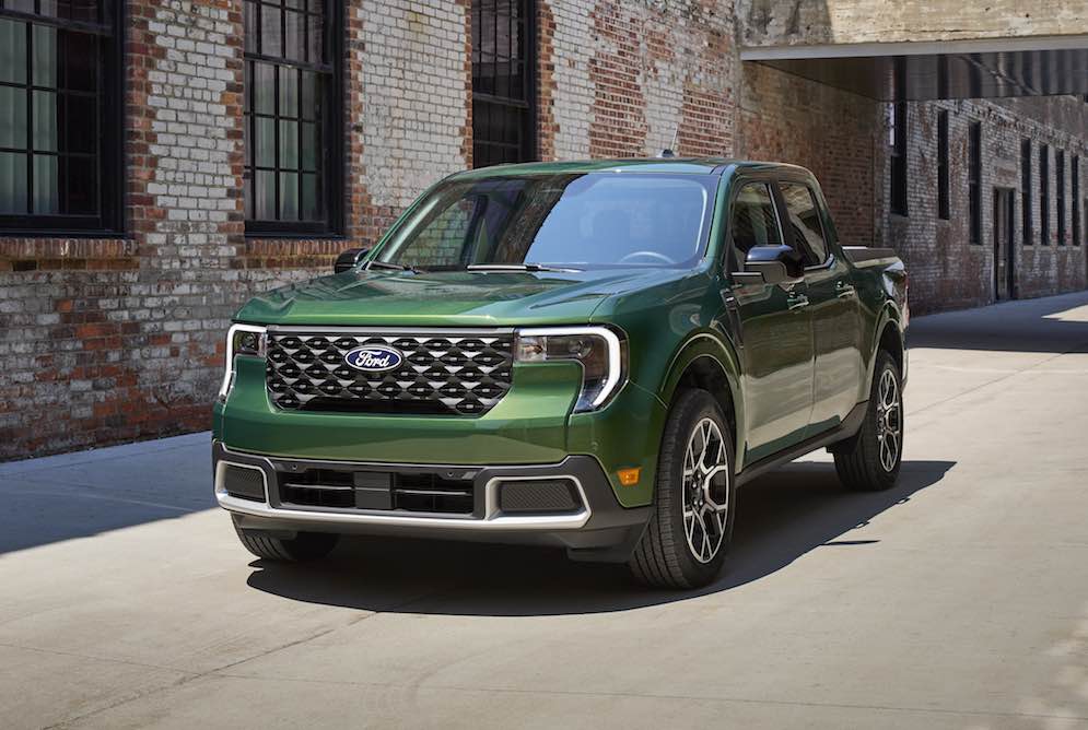 2025-ford-maverick-003