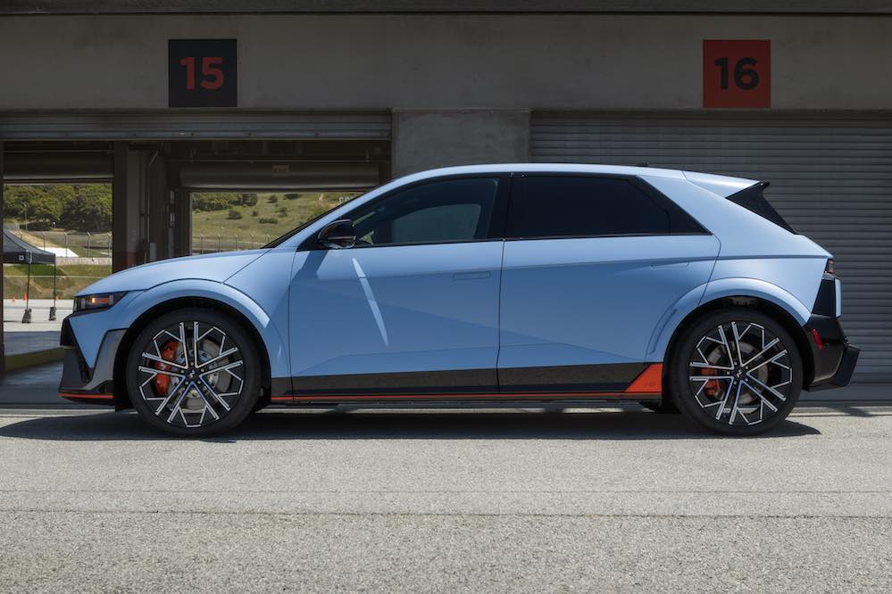 2025-hyundai-ioniq-5-n-001