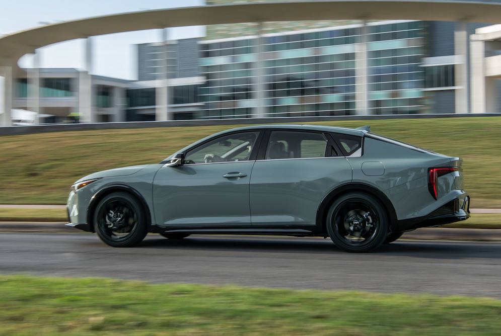 2025-kia-k4-003
