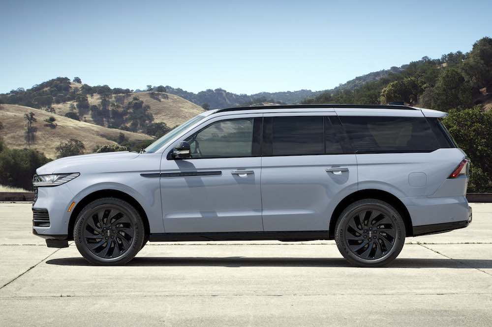 2025-lincoln-navigator-002