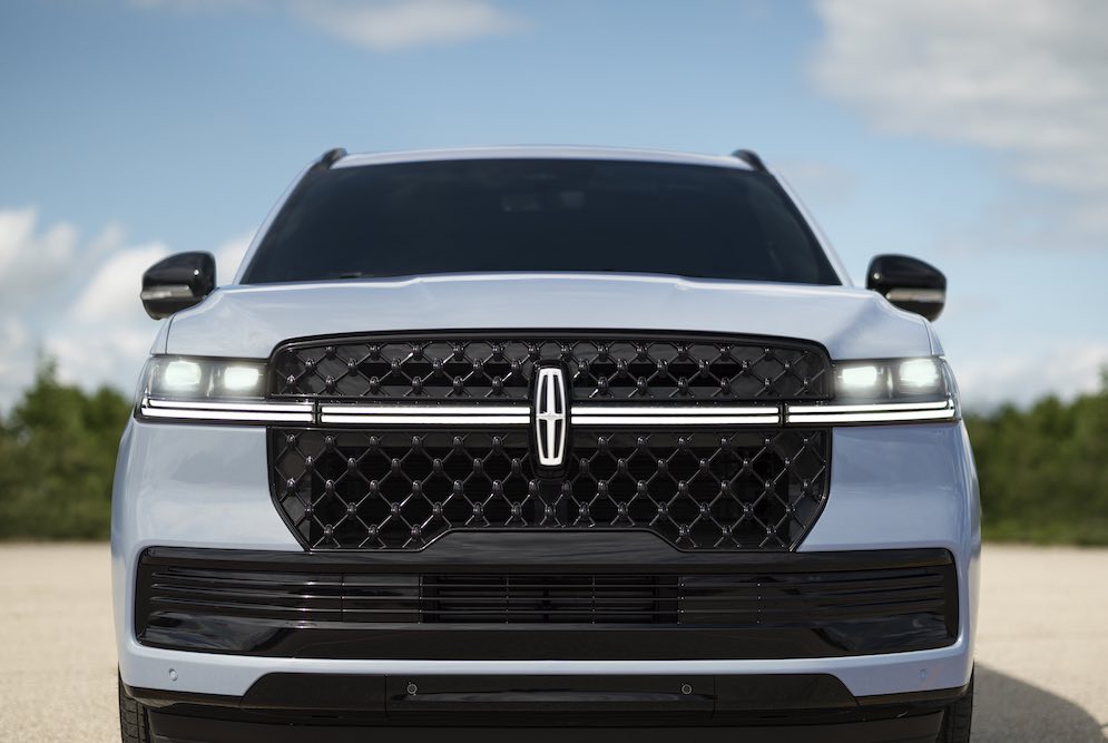 2025-lincoln-navigator-004