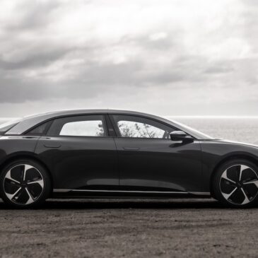 2025-lucid-air-touring-002