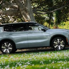 2025-mitsubishi-outlander-002