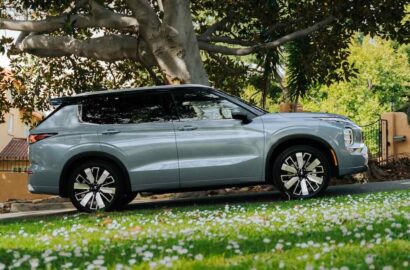2025-mitsubishi-outlander-002