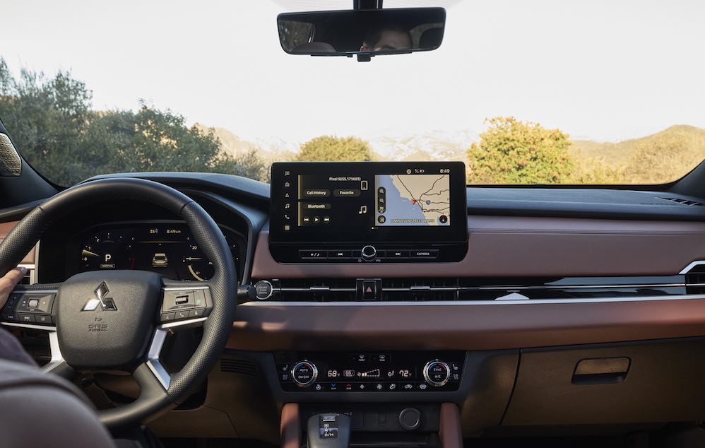 2025-mitsubishi-outlander-004