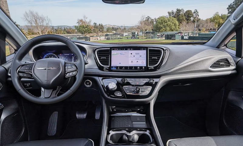 Chrysler Pacifica Minivan