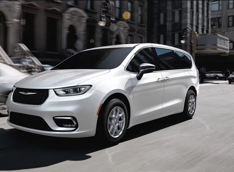 Chrysler Pacifica Minivan