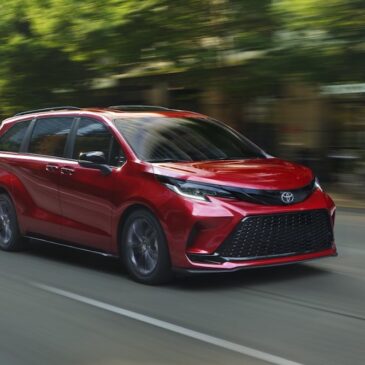 2026-toyota-Sienna-0001