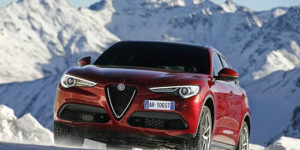 Alfa Romeo Stelvio Quadrifoglio not your country star, the Italian racing SUV with 505 HP on a 2.9L V6 super engine