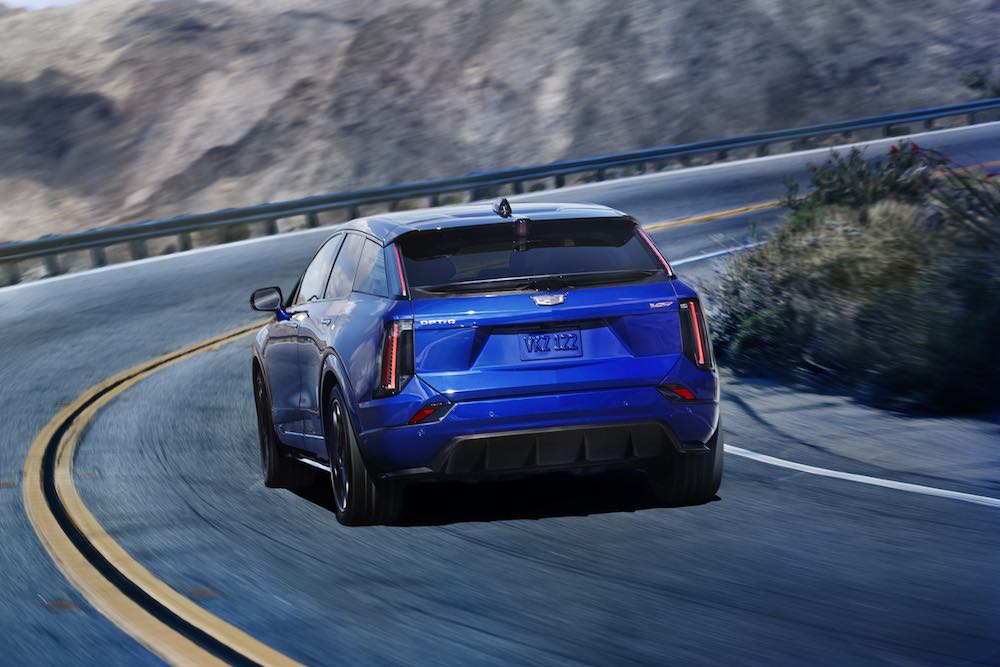 Cadillac OPTIQ-V 2026 en vista trasera