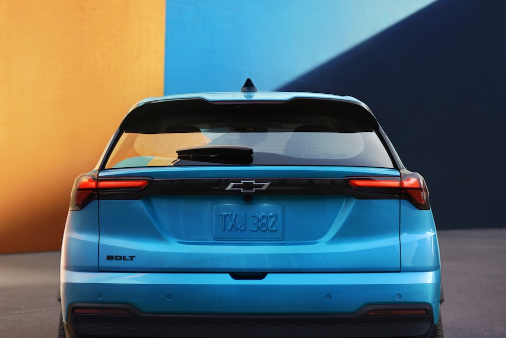 chevrolet Bolt 2027 en vista posterior