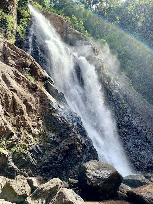 Hike to the Catarata Bijagual