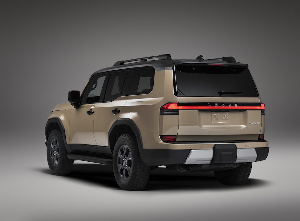 lexus-gx-550-overtrail-2025-rear-three-quarter-view