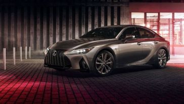 2021 Lexus IS