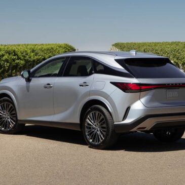 lexus-rx-350h-awd-2026-rear-three-quarter-view