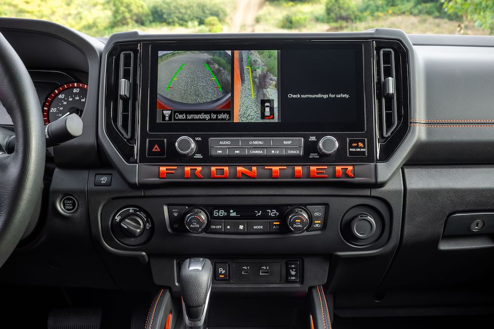 nissan-frontier-pro-4x-2026-infotainment-screen
