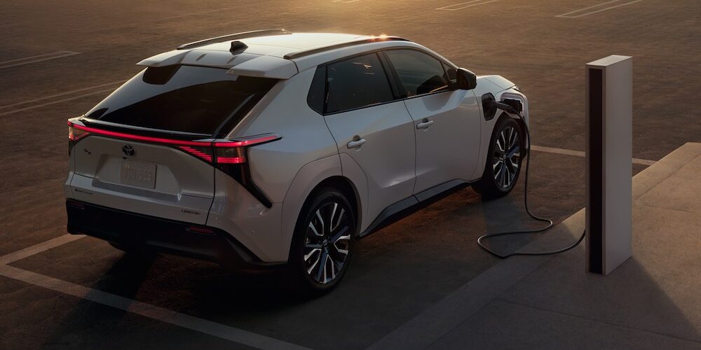 Análisis del Toyota bZ XLE Plus 2026: Fortalezas y debilidades