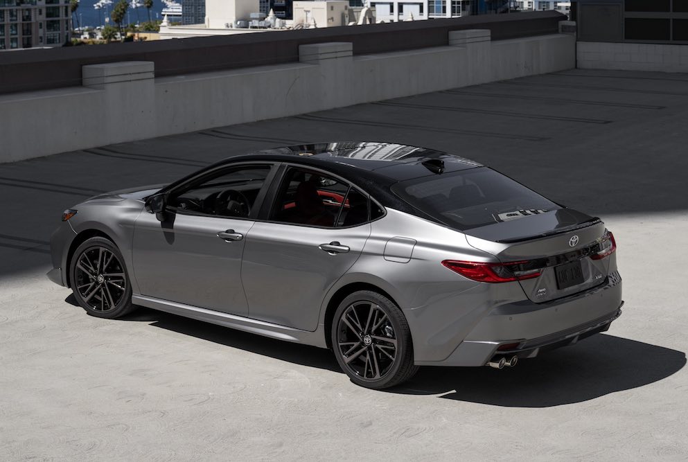 toyota-camry-xse-awd-2026-aireal-view