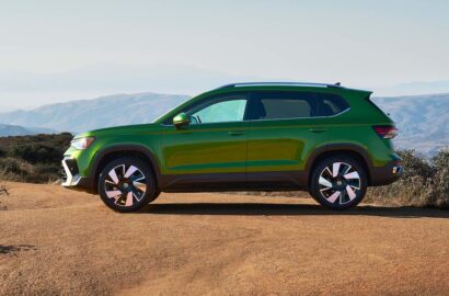 Volkswagen Taos SE 2026 visto de perfil